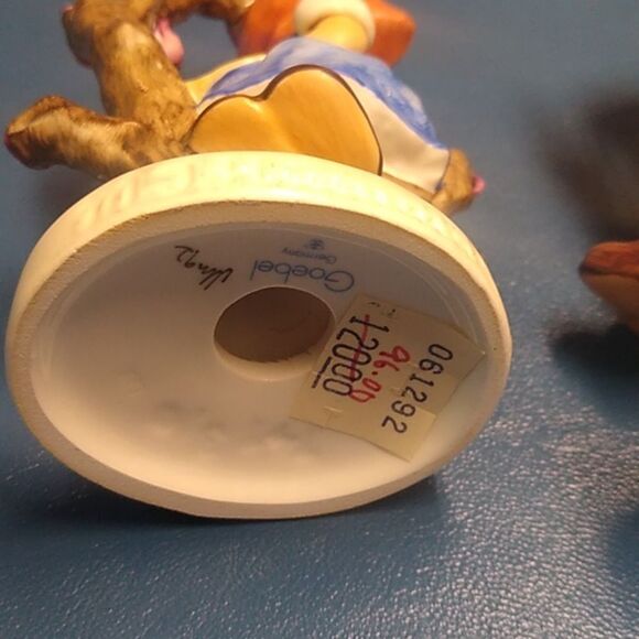 Vintage Goebel Hummel Figurine Boy and girl in Apple Trees Cottagecore - Picture 9 of 11